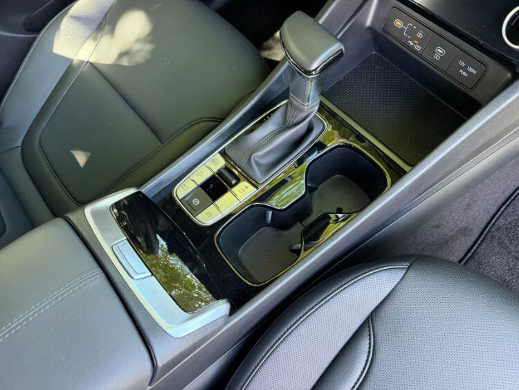 2026-hyundia-tucson-xrt-console-2-carpro
