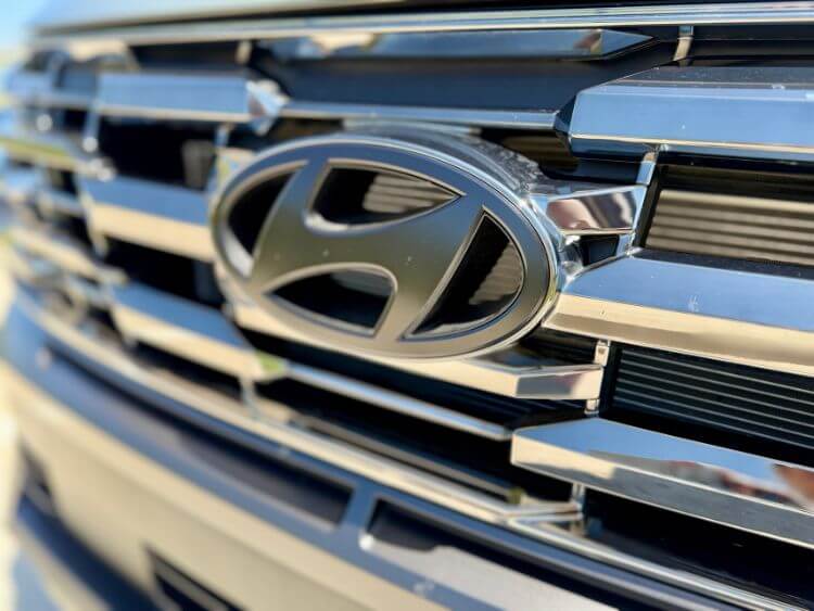 2026-hyundia-tucson-xrt-grille-2-carpro