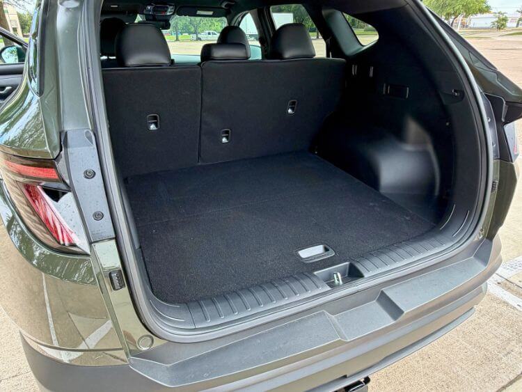 2026-hyundia-tucson-xrt-grille-cargo-carpro