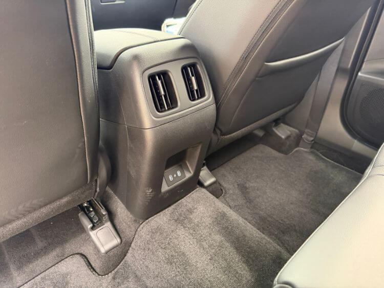 2026-hyundia-tucson-xrt-second-row-ac-carpro