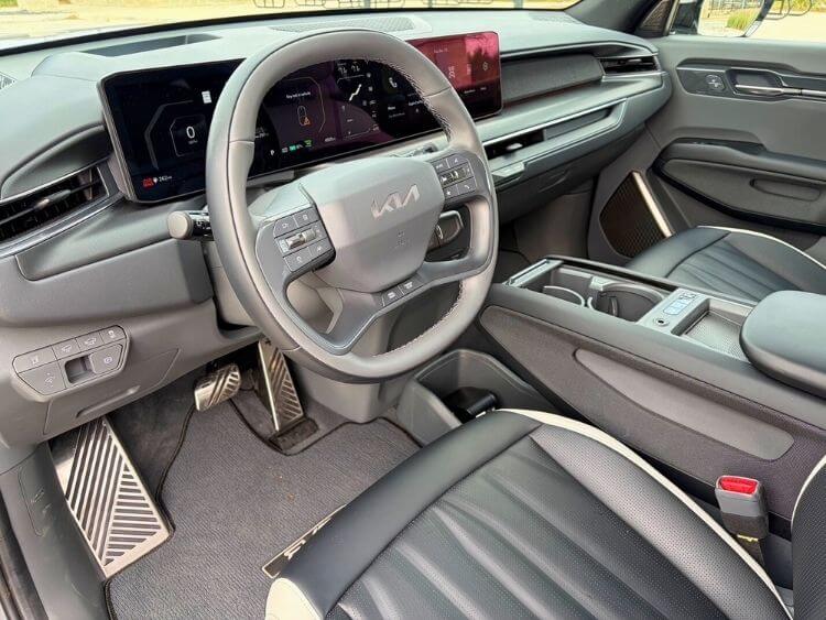 2026-kia-ev9-gt-line-hero-cabin.jpg