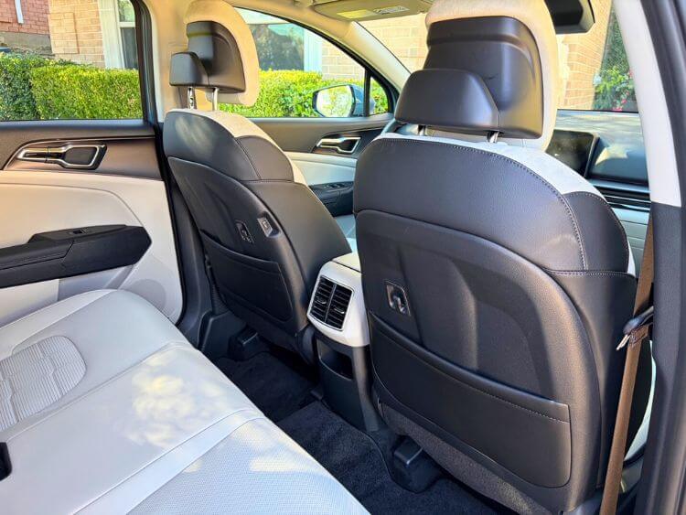 2026-kia-sportage-sx-prestige-hybrid-2nd-row.2