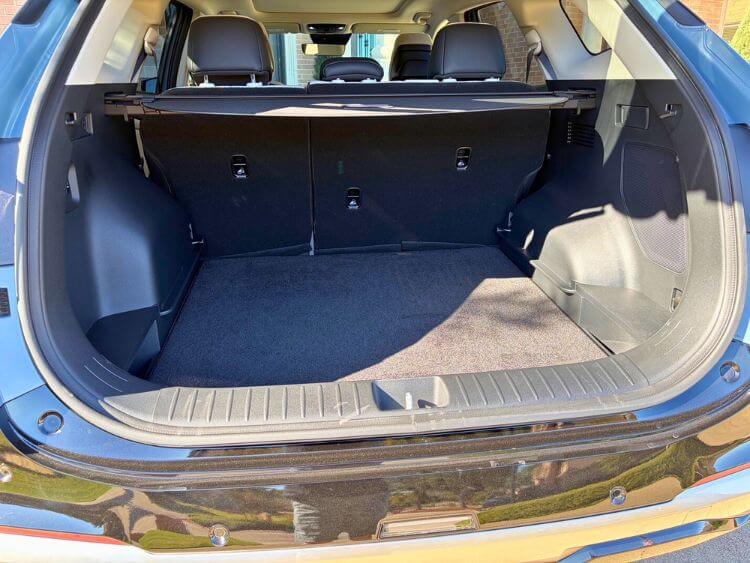 2026-kia-sportage-sx-prestige-hybrid-cargo