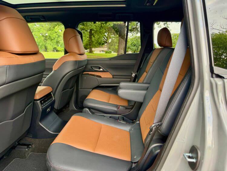 2026-lexus--gx-550-luxury-+-2nd-row-3-carpro