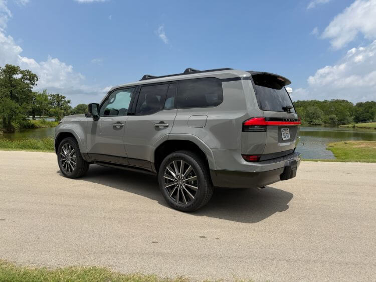 2026-lexus--gx-550-luxury-+-incognito-4-carpro