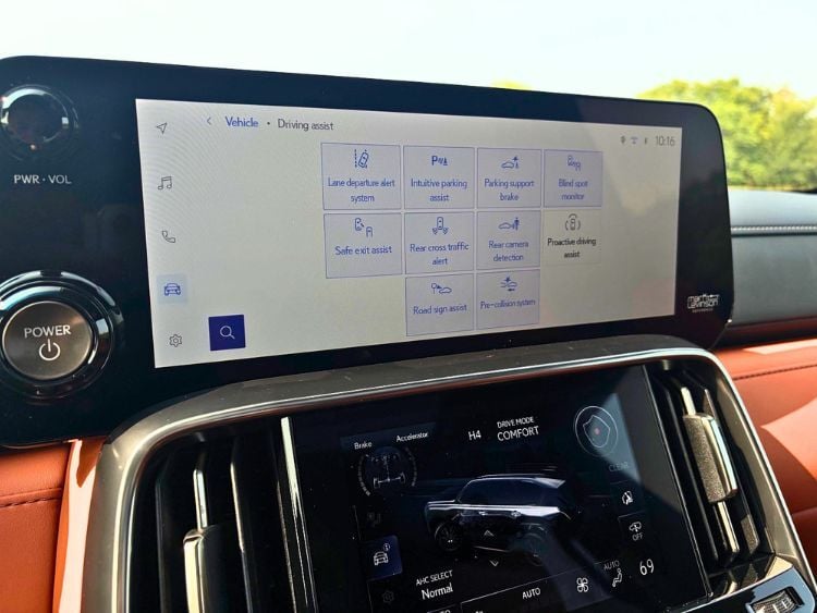 2026-lexus-lx-700h-adas