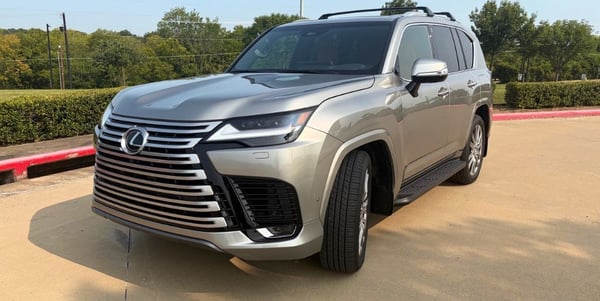 2026-lexus-lx-700h-credit-carpro