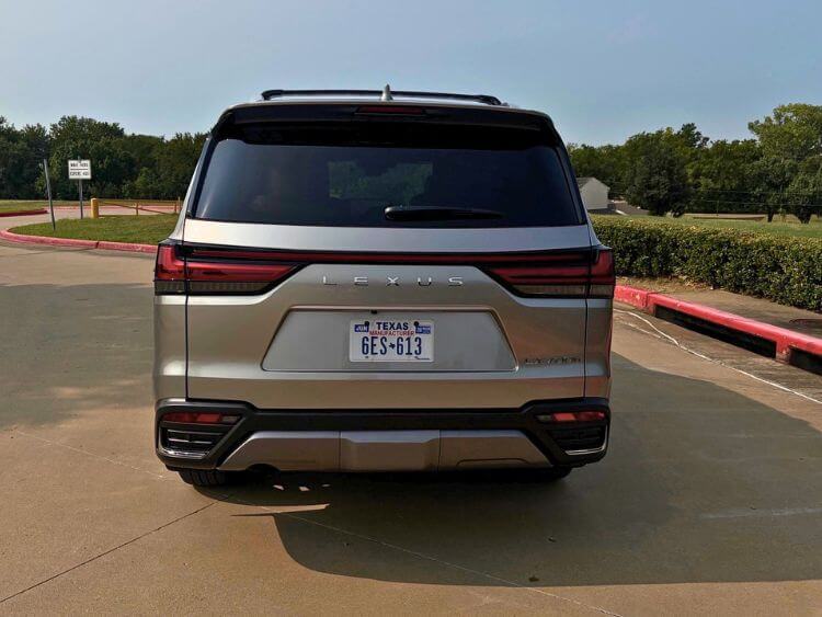 2026-lexus-lx-700h-tail-end-carpro (1)