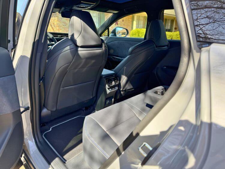 2026-lexus-rz-550ee-f-sport-2nd-row