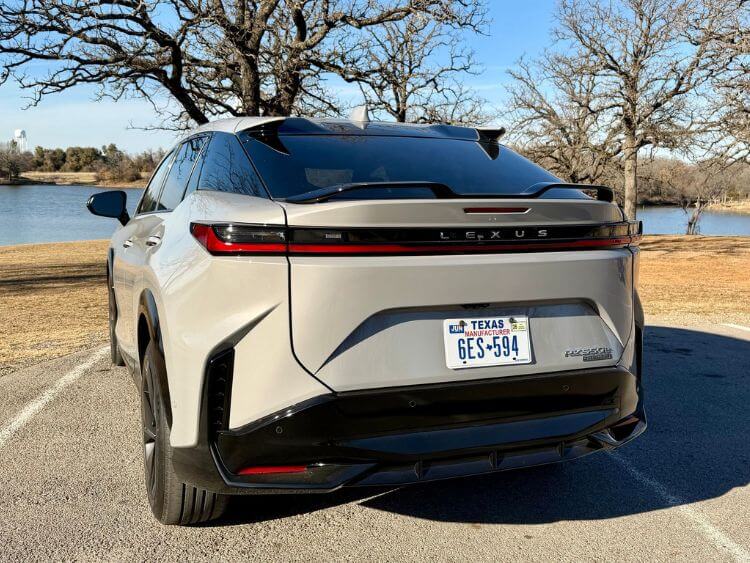 2026-lexus-rz-550ee-f-sport-exterior-tail-end-carpro.