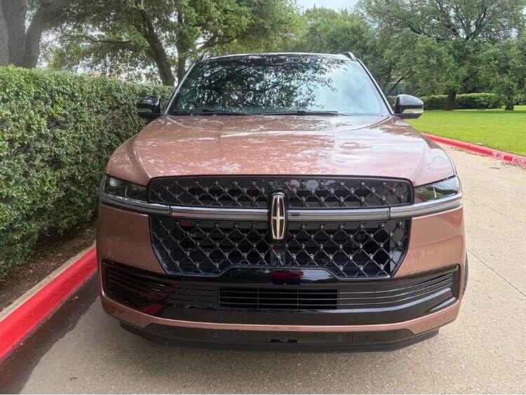 2026-lincoln-navigator-l-black-label-grille-carpro