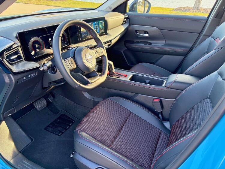 2026-nissan kicks-sr-interior-cabin-herocarpro
