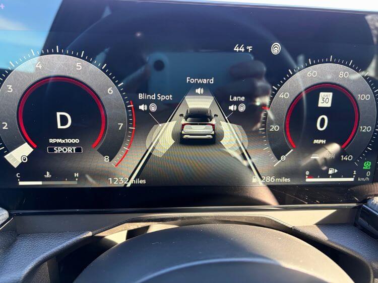 2026-nissan kicks-sr-interior-digital-driver-1-carpro