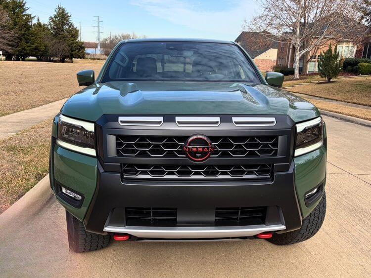 2026-nissan-Frontier-Pro-4X-grill-2-carpro