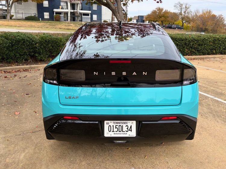 2026-nissan-leaf-platinum-display-exterior-tail-gate-carpro