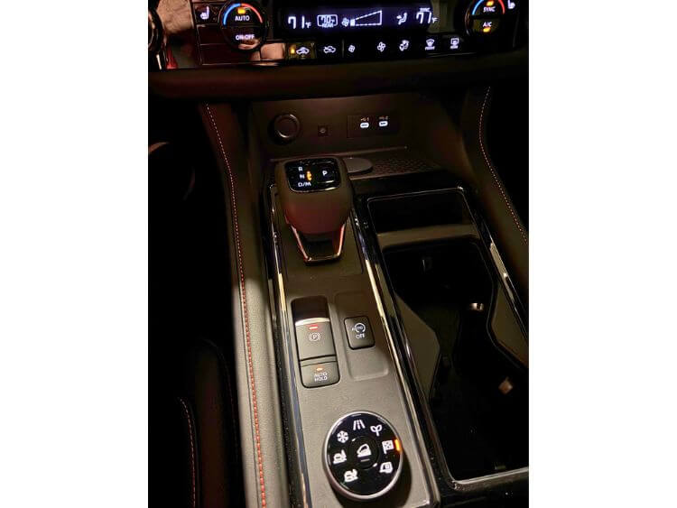 2026-nissan-pathfinder-rock-creek-console-carpro.jpg
