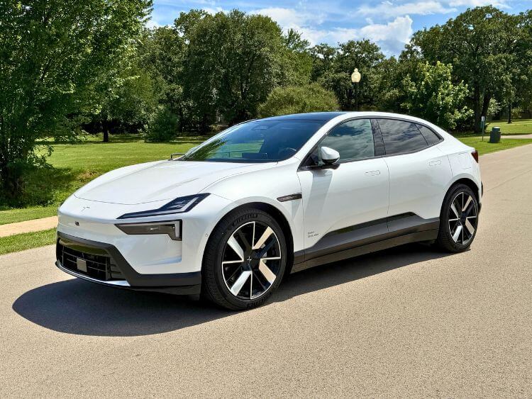 2026-polestar-4-dual-motor-pilot-exterior01