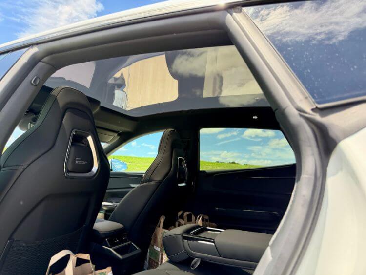 2026-polestar-4-dual-motor-pilot-glass-roff-3