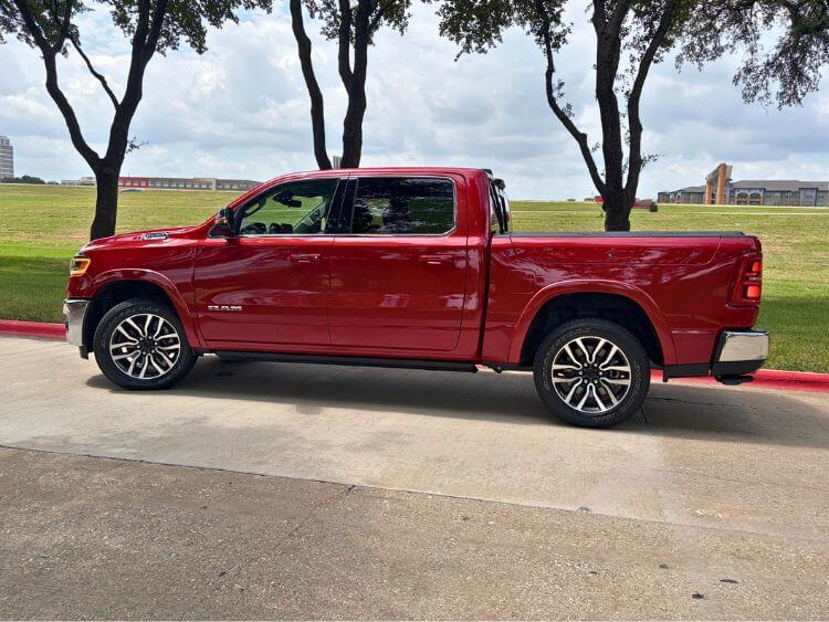 2026-ram-150longhorn-exterior-1-carpro.