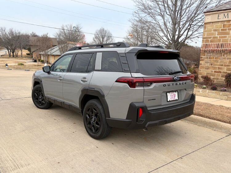 2026-subaru-outback-limited-exterior-1