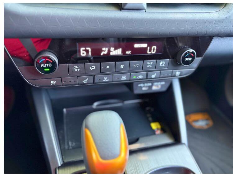 2026-subaru-outback-wildnerness-climate-controls-display-1-carpro.