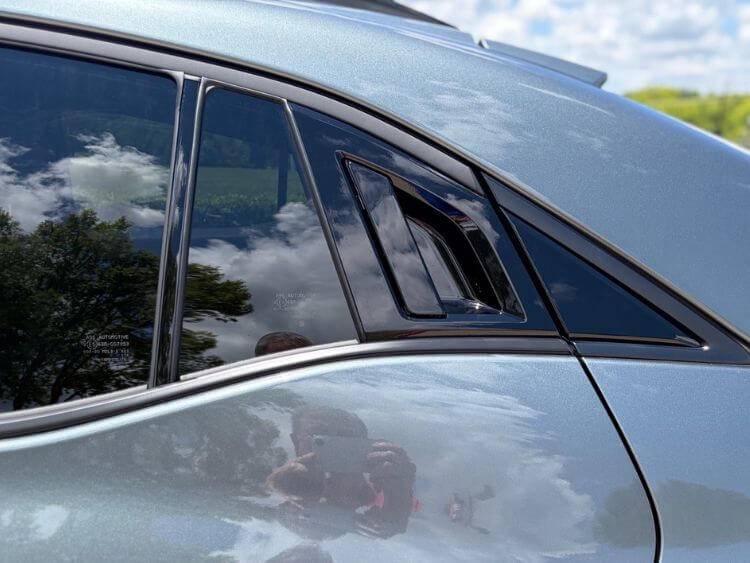 2026-subaru-uncharted-door-handles-exterior-carpro