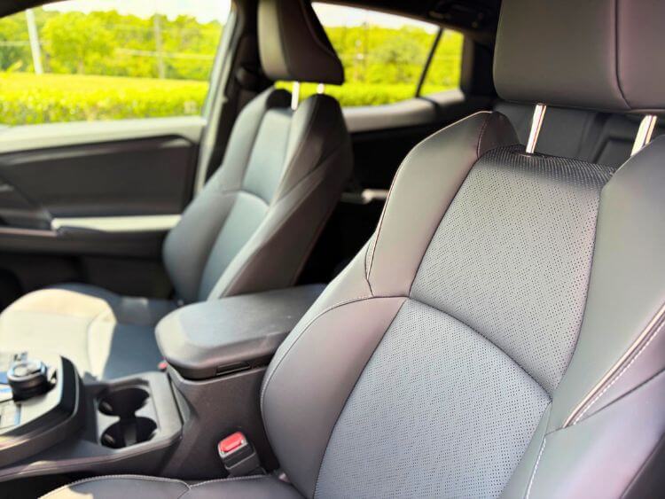 2026-subaru-uncharted-drivers-seat-carpro