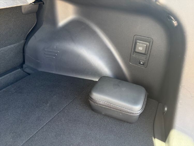 2026-subaru-uncharted-multimedia-cargo-area-carpro
