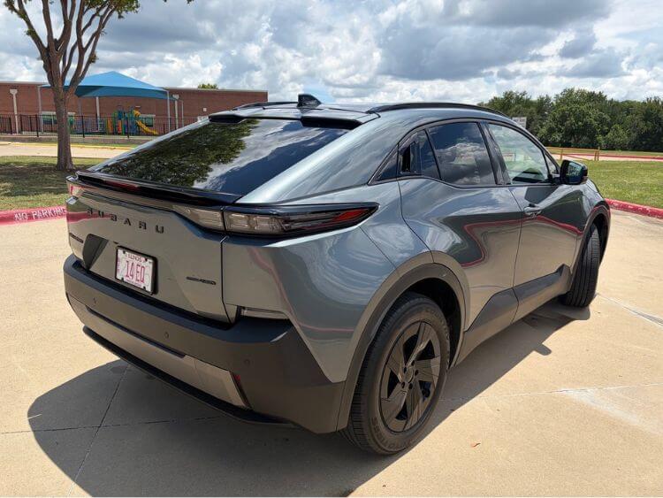 2026-subaru-uncharted-side-view-exterior-carpro