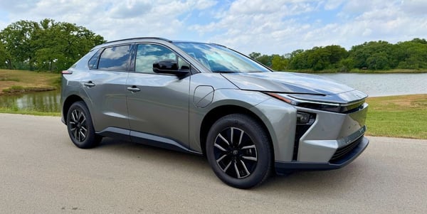 2026-toyota-bz-xle-fwd-feature-2-carpro