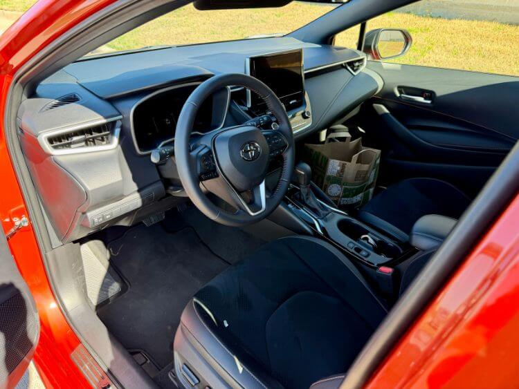 2026-toyota-corolla-hatchback-fx-5