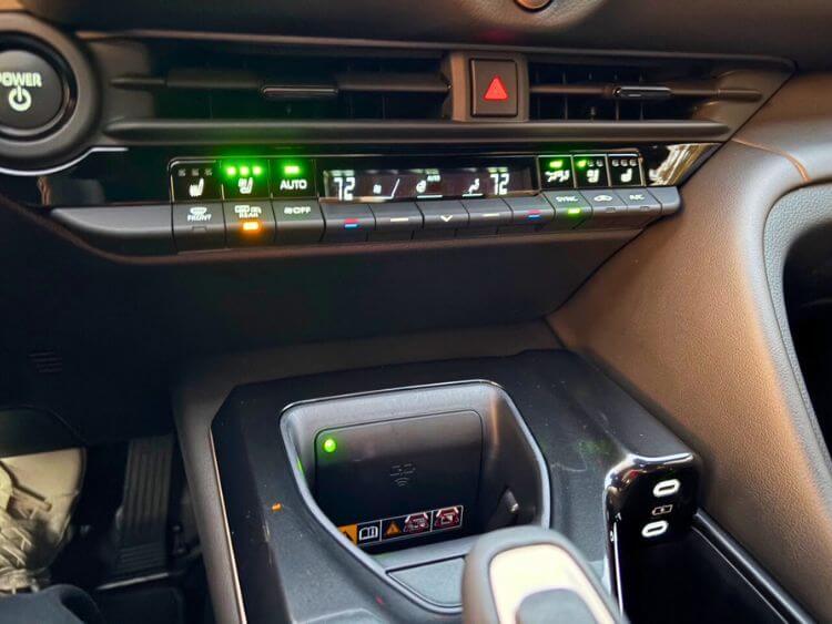 2026-toyota-crown-hybrid-nightshade-center-stack-carpro