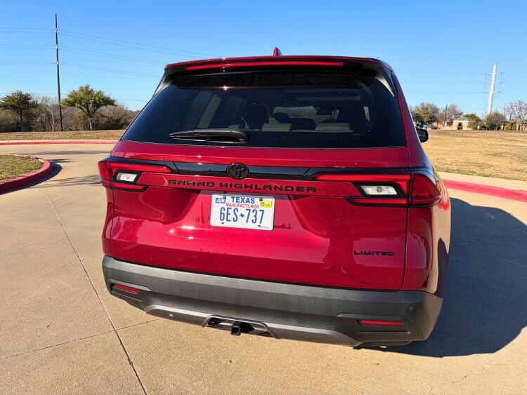 2026-toyota-grand-highlander-exterior-tail-end-carpro.jpg