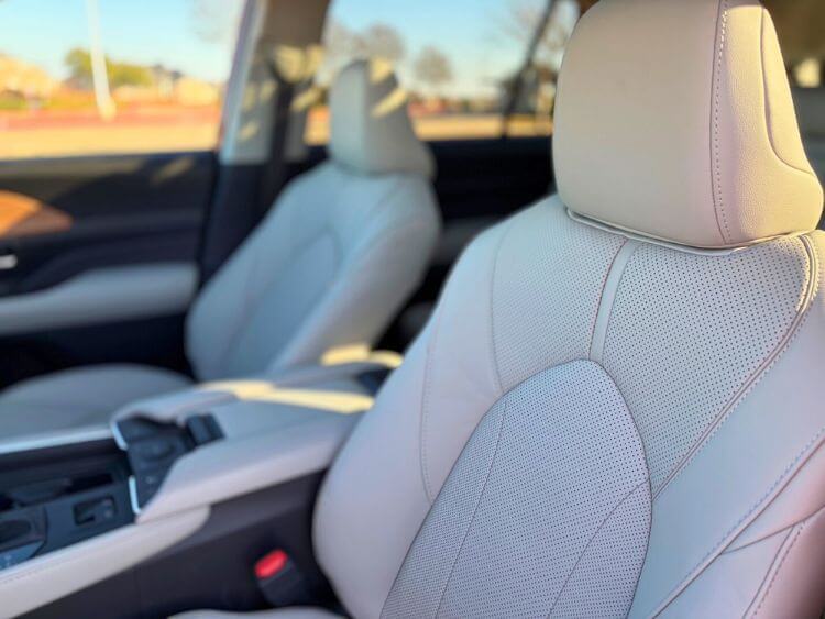 2026-toyota-grand-highlander-interior-driver-seat-carpro.jpg