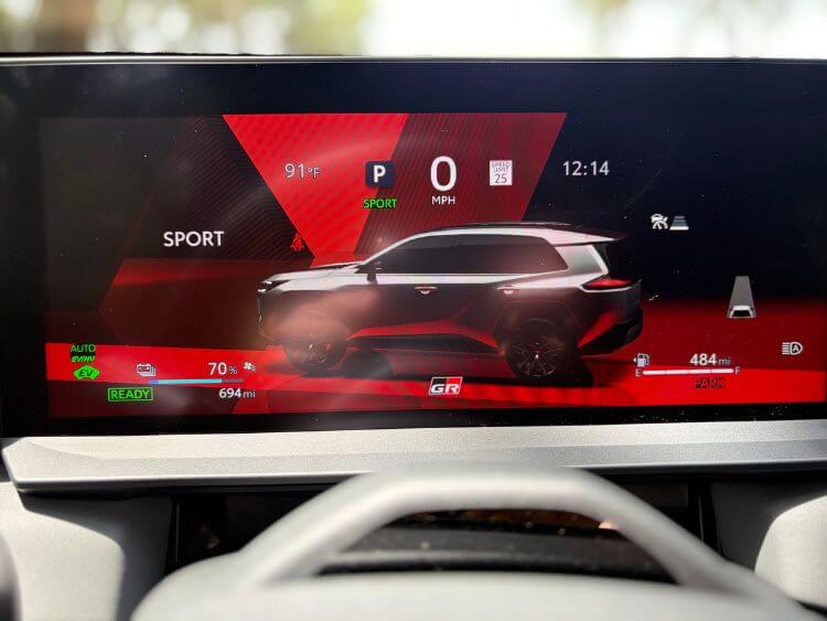 2026-toyota-rav-4-gr-sport-digital-driver-display-sport-mode-carpro.