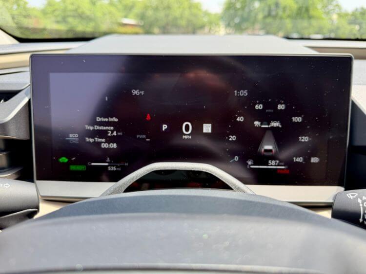2026-toyota-rav4-limited-digital-display-2-carpro