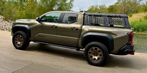 2026-toyota-tacoma-trailhunter-feature-carpro