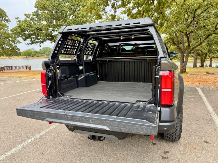 2026-trailhunter-tacomaarb-bed