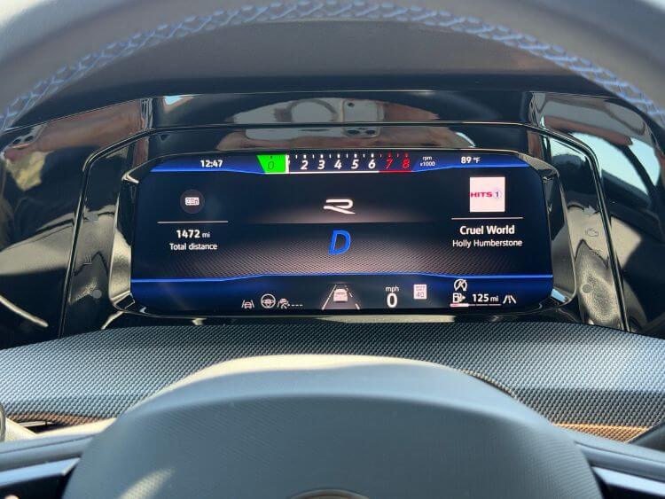 2026-volkswagen-golf-r-digital-cockpit-pro-carpro