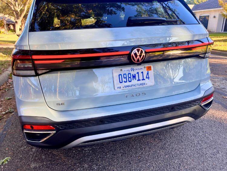 2026-vw-taos-se-tail-end-light-bar-carpro.