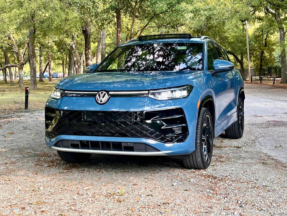 2026-vw-tiguan-turbo-front-light-bar-carpro