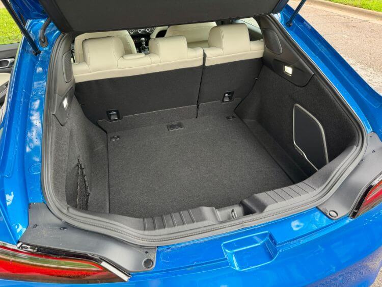 2026.-Acura-Integra-ASPEC-trunk-carpro