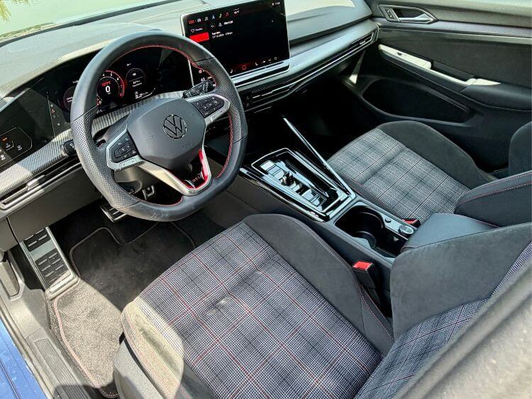 2026.VW-Golf-GTI-cabin-cloth-2carproj