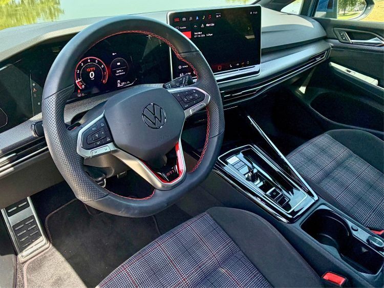 2026.VW-Golf-GTI-cabin-plaid-cloth-1-carproj