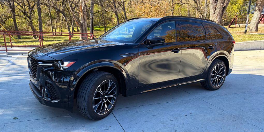 2026-Mazda CX70 3.3 Turbo Premium-S in  Jet Black Mica. CarPro.