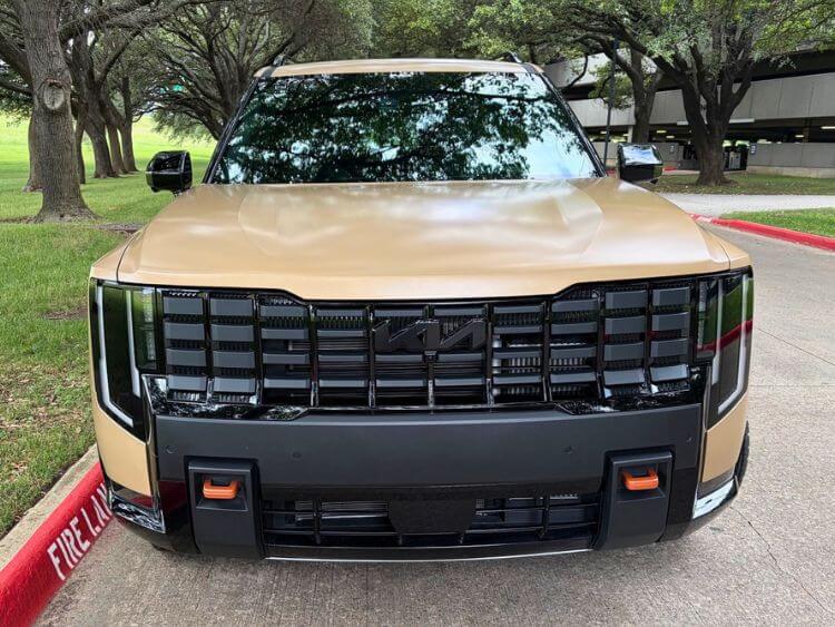 2027- Kia-Telluride-X-Pro-SX-Prestige-exterior-grillle-carpro