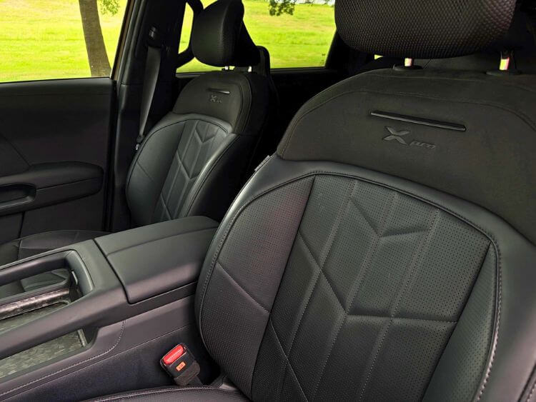 2027- Kia-Telluride-X-Pro-SX-Prestige-seats-1-carpro