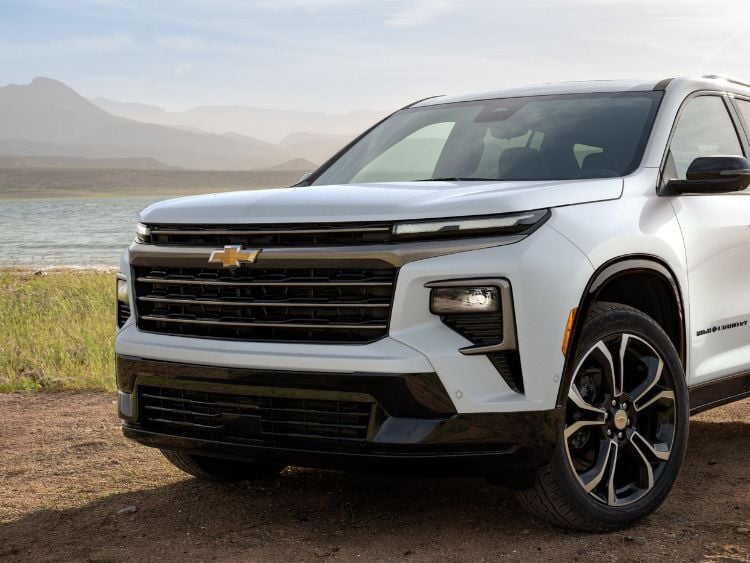 2027-Chevrolet-Traverse-High-Country-grille-chevrolet