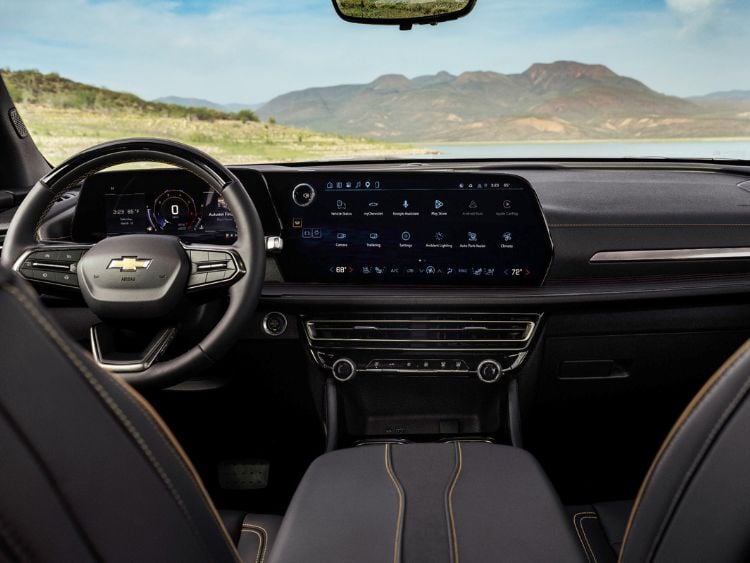 2027-Chevrolet-Traverse-High-Country-interior-chevrolet