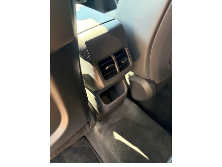 2027-Kia-Seltos-X-Line-SX-ac-vents-carpro